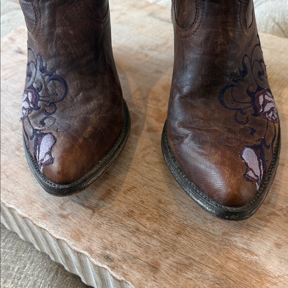 NWOT Old Gringo Women’s 8.5 B Brown Leather Cowboy Boots with Purple Embroidery - Picture 3 of 10